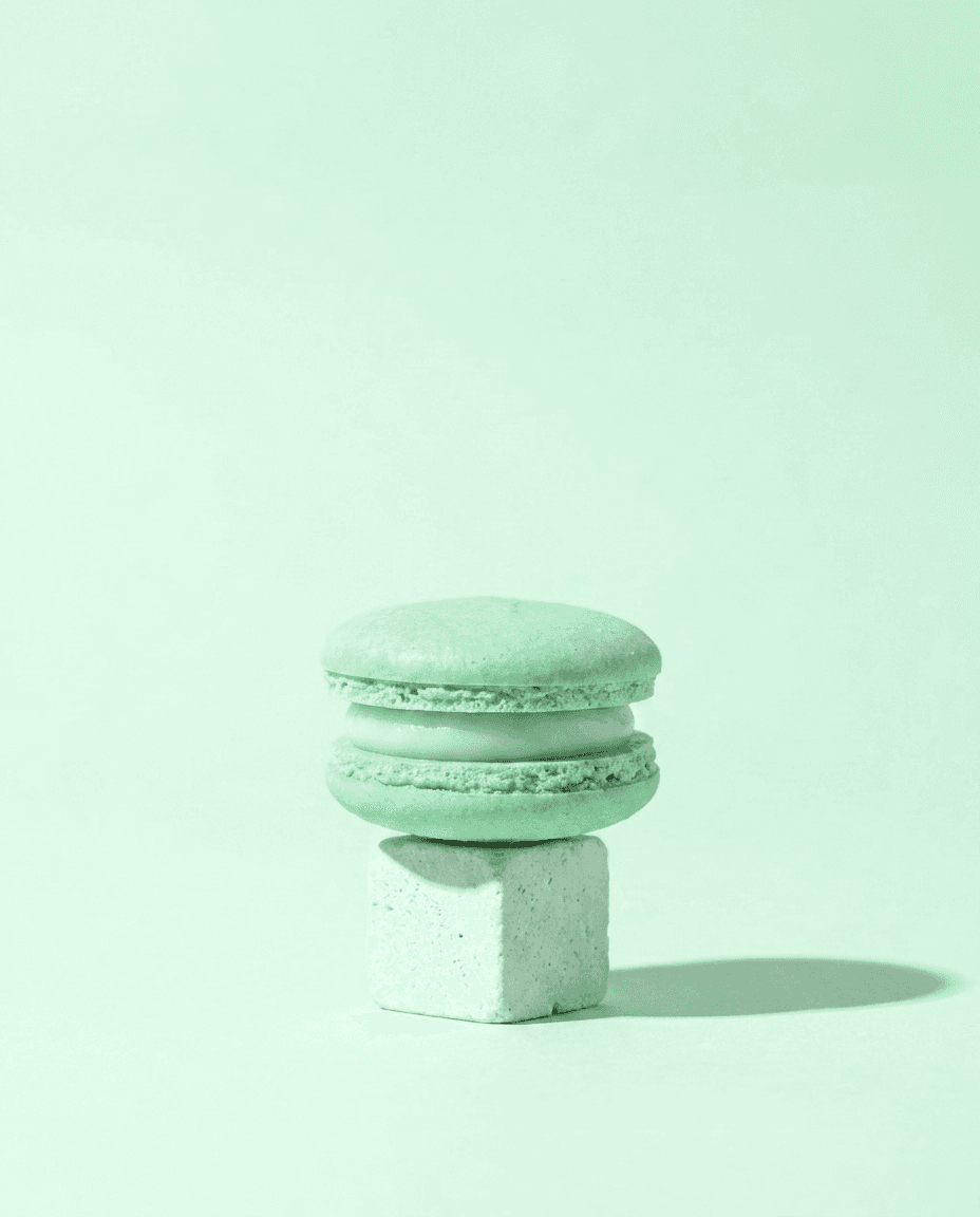 Pandan Coconut macaron, studio shot